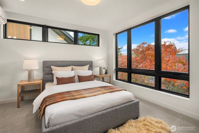 417 99th Avenue NE, Bellevue, WA 98004