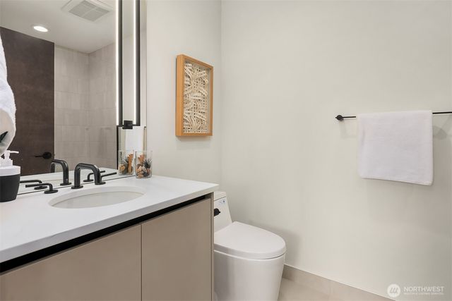 417 99th Avenue NE, Bellevue, WA 98004