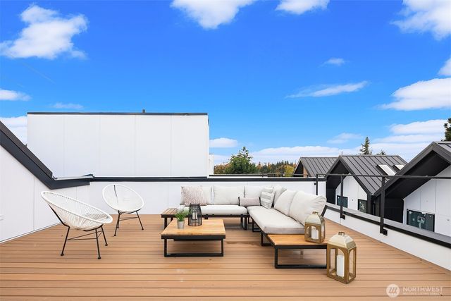 417 99th Avenue NE, Bellevue, WA 98004