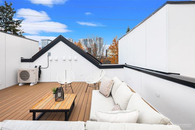 417 99th Avenue NE, Bellevue, WA 98004