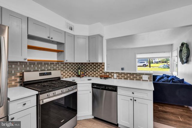 998 TERRACE BLVD, Ewing, NJ 08618
