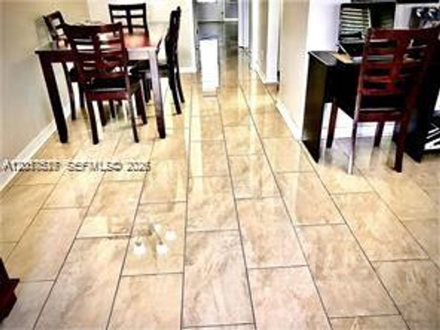 900 SW 11th Ave 17C, Hallandale Beach, FL 33009