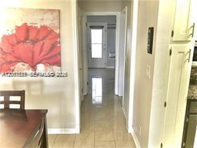900 SW 11th Ave 17C, Hallandale Beach, FL 33009