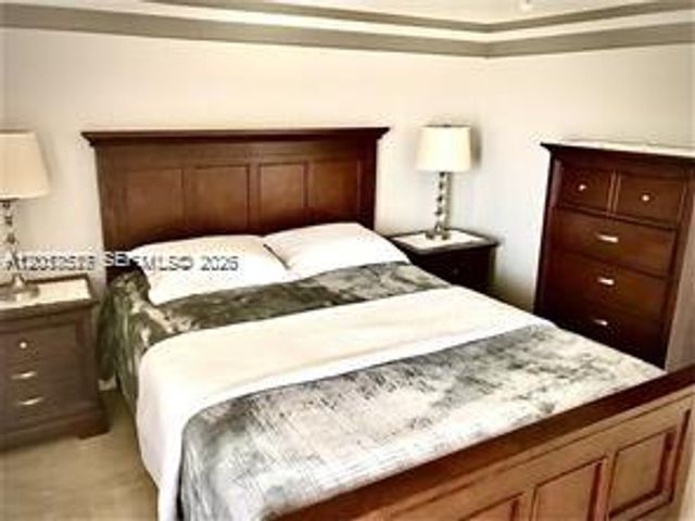 900 SW 11th Ave 17C, Hallandale Beach, FL 33009