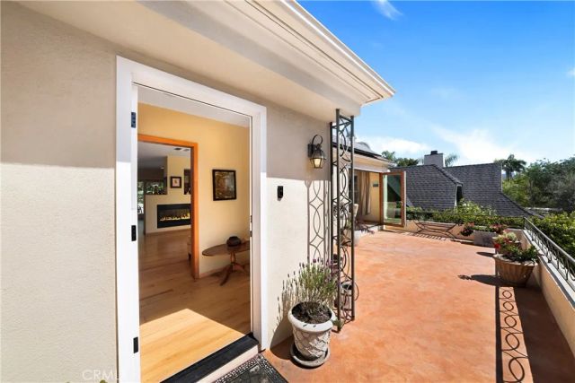 10707 Rochester, Los Angeles, CA 90024