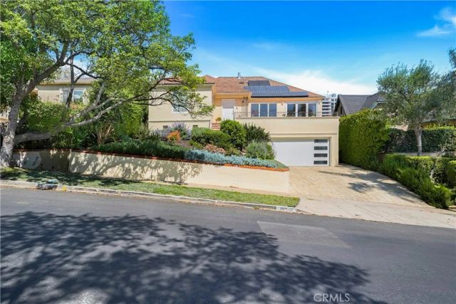 10707 Rochester, Los Angeles, CA 90024