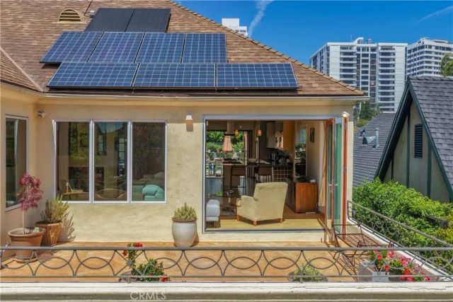 10707 Rochester, Los Angeles, CA 90024