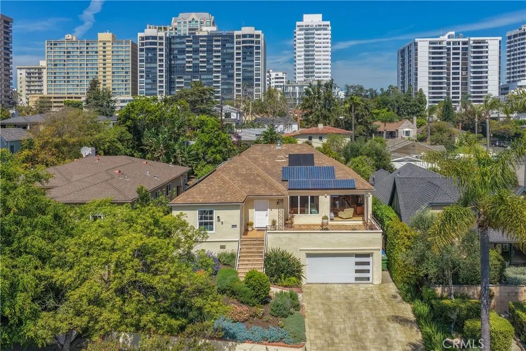 10707 Rochester, Los Angeles, CA 90024