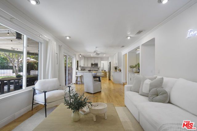 7618 Maynard Avenue, West Hills (los Angeles), CA 91304