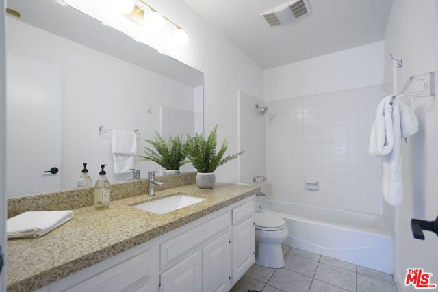 7618 Maynard Avenue, West Hills (los Angeles), CA 91304