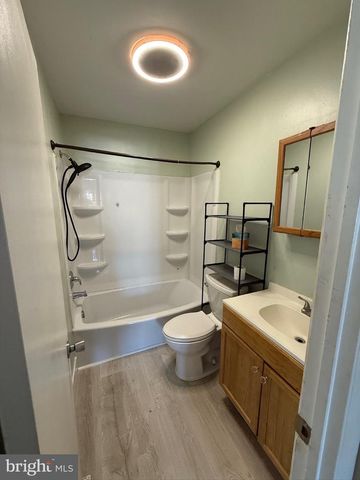 19 CONGRESS CT, Quakertown, PA 18951