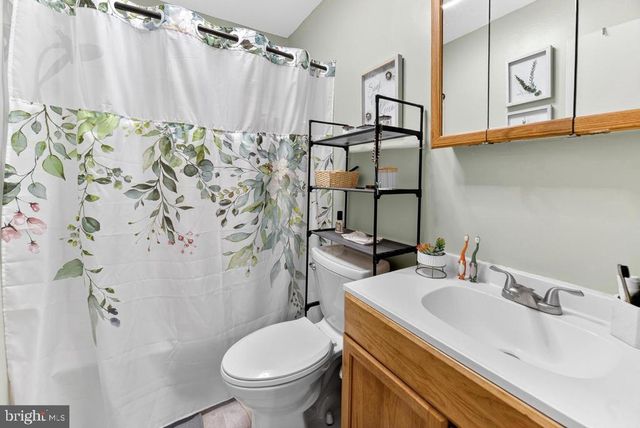 19 CONGRESS CT, Quakertown, PA 18951