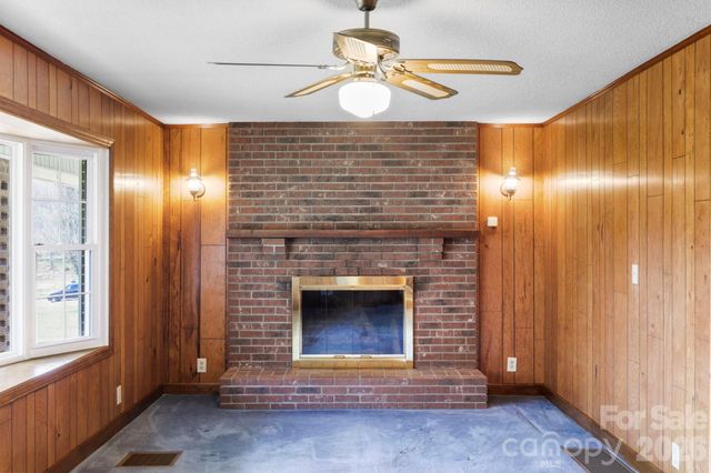 93 Lusitano Drive, Lake Toxaway, NC 28747