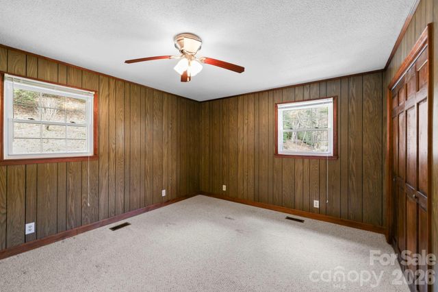 93 Lusitano Drive, Lake Toxaway, NC 28747