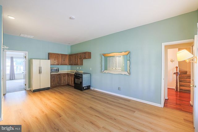 8913 LENNINGS LN, Baltimore, MD 21237