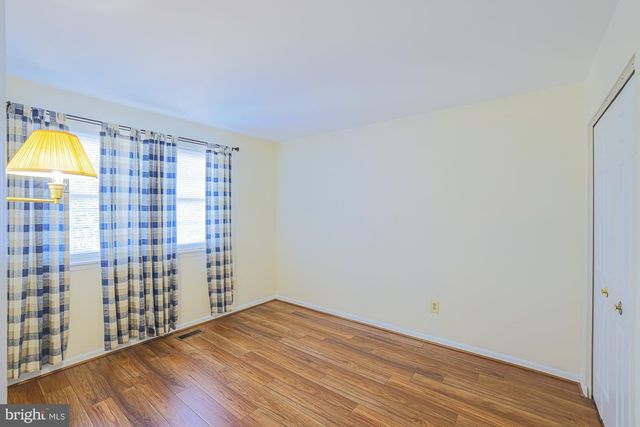 8913 LENNINGS LN, Baltimore, MD 21237