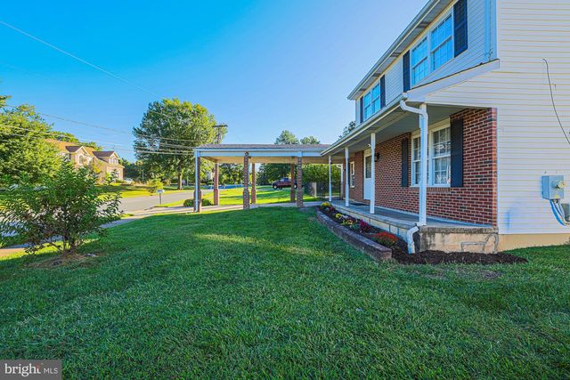 8913 LENNINGS LN, Baltimore, MD 21237