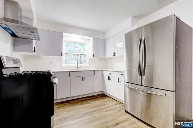 4-21 Saddle River, Fair Lawn, NJ 07410