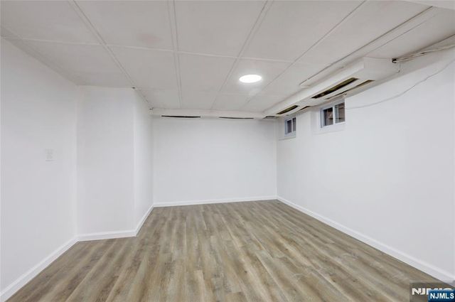 4-21 Saddle River, Fair Lawn, NJ 07410