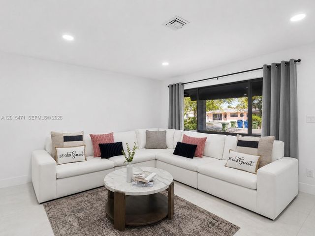 400 NW 30th Ct, Wilton Manors, FL 33311