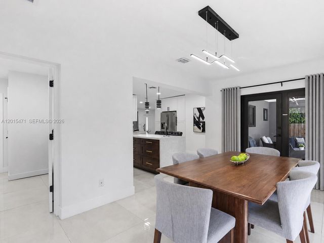 400 NW 30th Ct, Wilton Manors, FL 33311