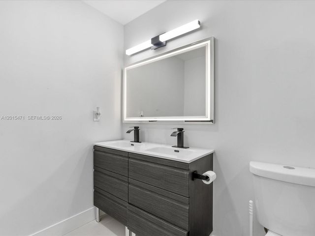 400 NW 30th Ct, Wilton Manors, FL 33311
