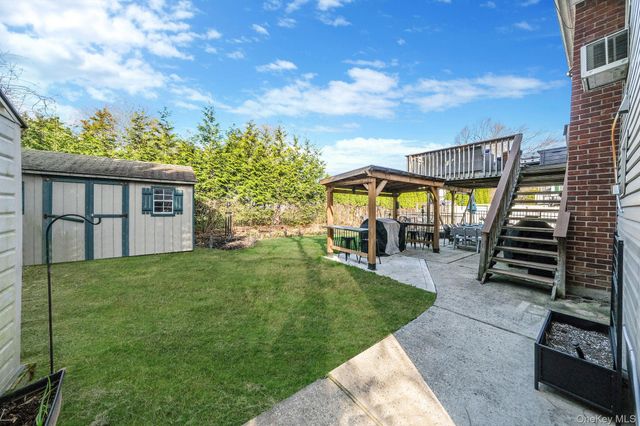 25 Verleye Avenue, East Northport, NY 11731