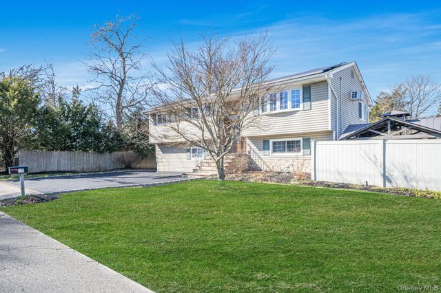 25 Verleye Avenue, East Northport, NY 11731