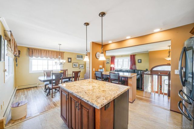 25 Verleye Avenue, East Northport, NY 11731