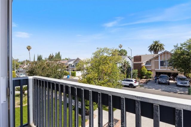 20220 Elkwood Street, Winnetka, CA 91306
