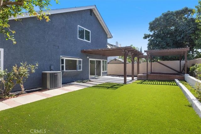 20220 Elkwood Street, Winnetka, CA 91306