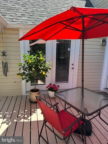 415 S JEFFERSON ST, Arlington, VA 22204