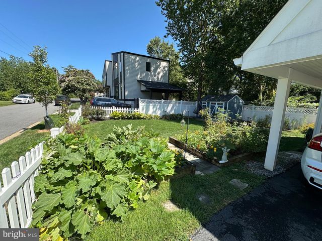 415 S JEFFERSON ST, Arlington, VA 22204