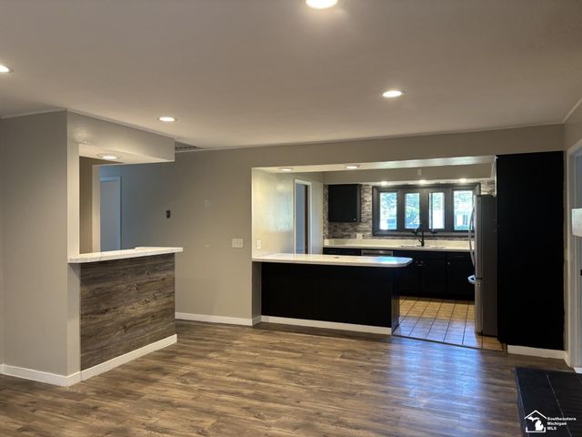 3265 Edgevale Drive, Lambertville, MI 48144