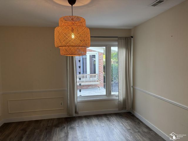 3265 Edgevale Drive, Lambertville, MI 48144