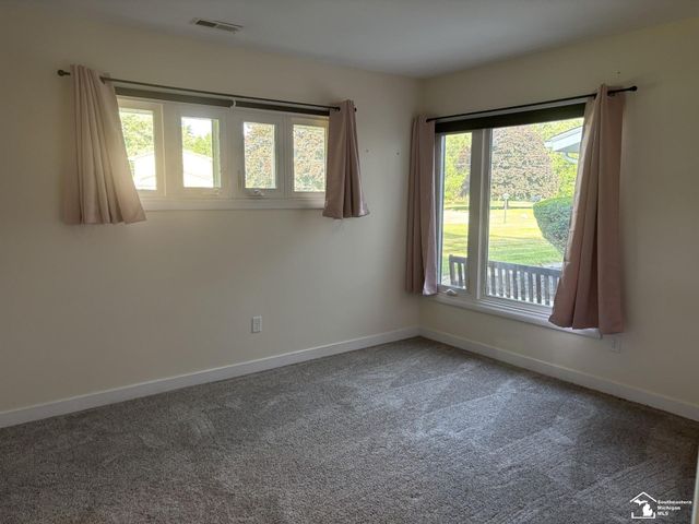 3265 Edgevale Drive, Lambertville, MI 48144