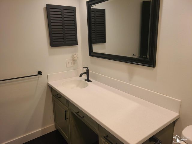 3265 Edgevale Drive, Lambertville, MI 48144