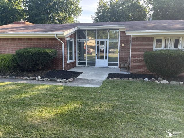 3265 Edgevale Drive, Lambertville, MI 48144