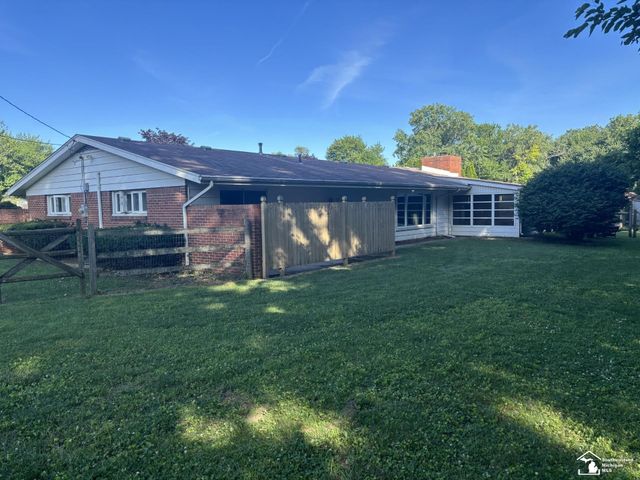 3265 Edgevale Drive, Lambertville, MI 48144