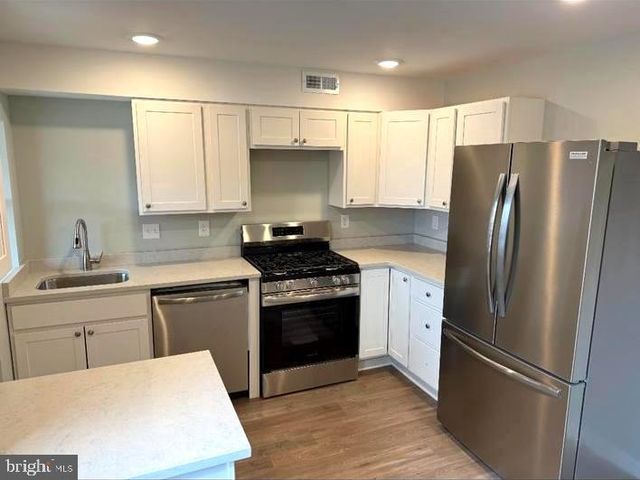 7515 HOLABIRD AVE, Dundalk, MD 21222