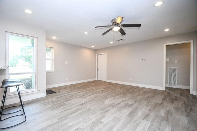 6512 Bramley Drive, Pasadena, TX 77503