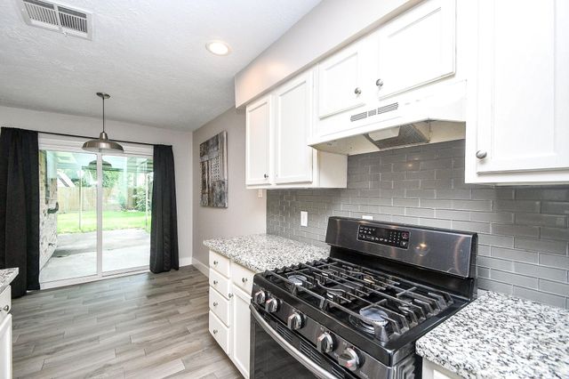 6512 Bramley Drive, Pasadena, TX 77503