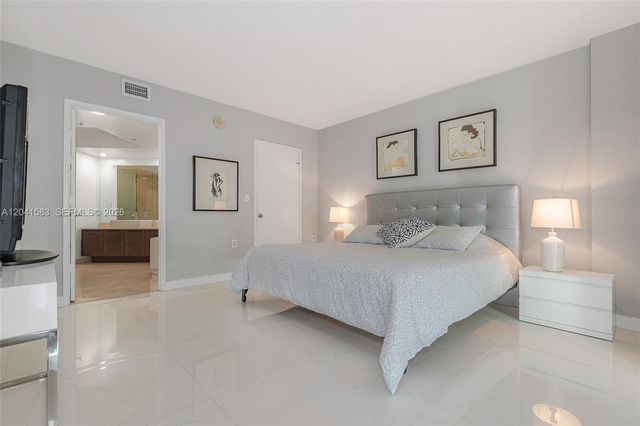 200 Sunny Isles Blvd 2-1204, Sunny Isles Beach, FL 33160