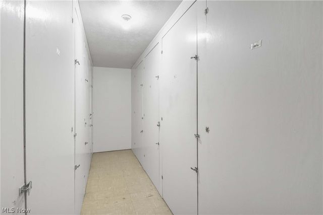 2948 Pease Drive A204, Rocky River, OH 44116