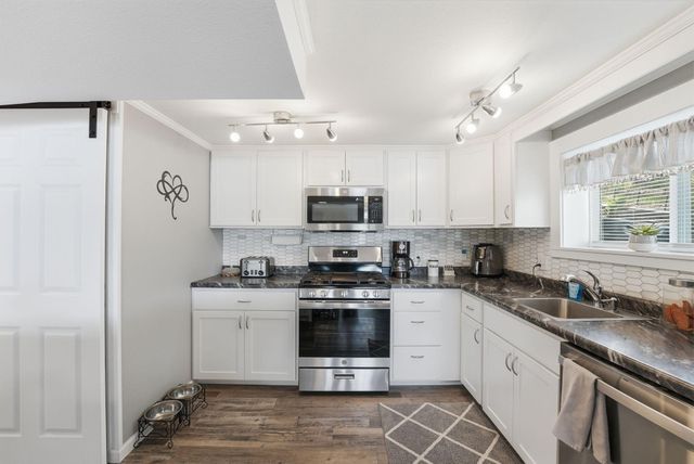 4292 115th Avenue, Clear Lake, MN 55319
