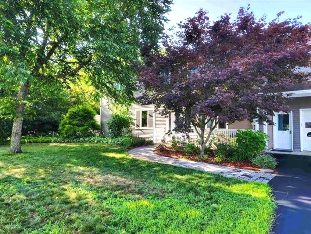 11 Bracket Circle, Charlestown, NH 03603