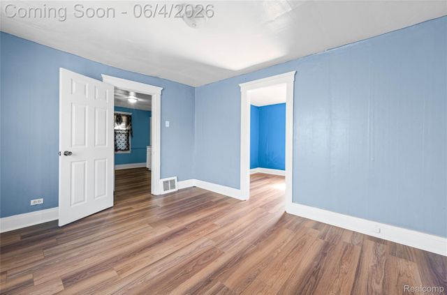 1928 Yemans Street, Hamtramck, MI 48212