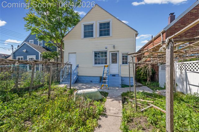 1928 Yemans Street, Hamtramck, MI 48212