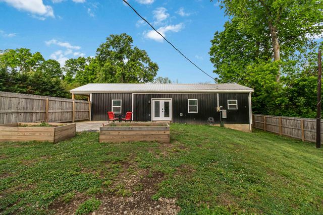 5821 Old Railroad Grade Road, Paint Lick, KY 40461