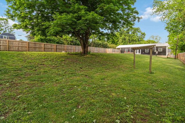 5821 Old Railroad Grade Road, Paint Lick, KY 40461